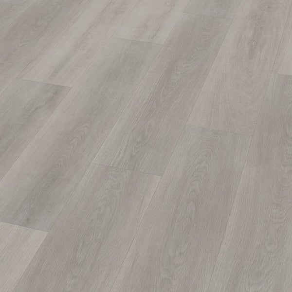 Verlegter Bodenbelag in Holzoptik