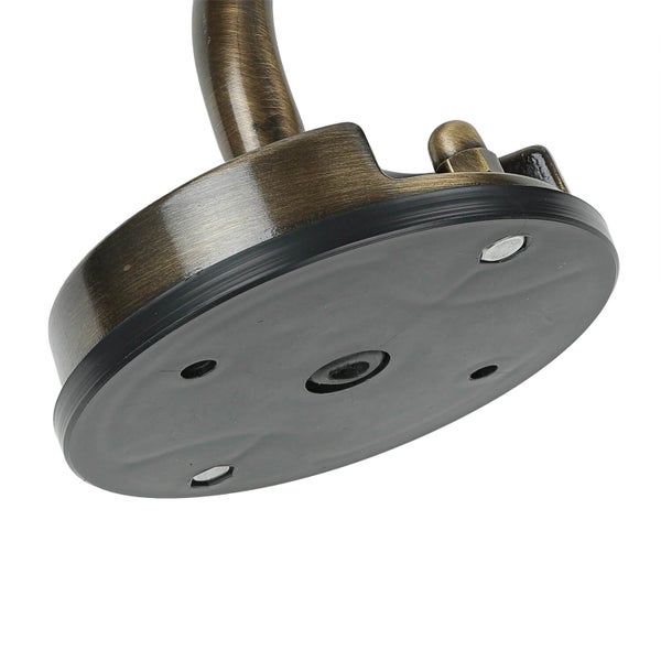 Detailaufnahme des Sockels einer Leuchte mit Montagebohrungen