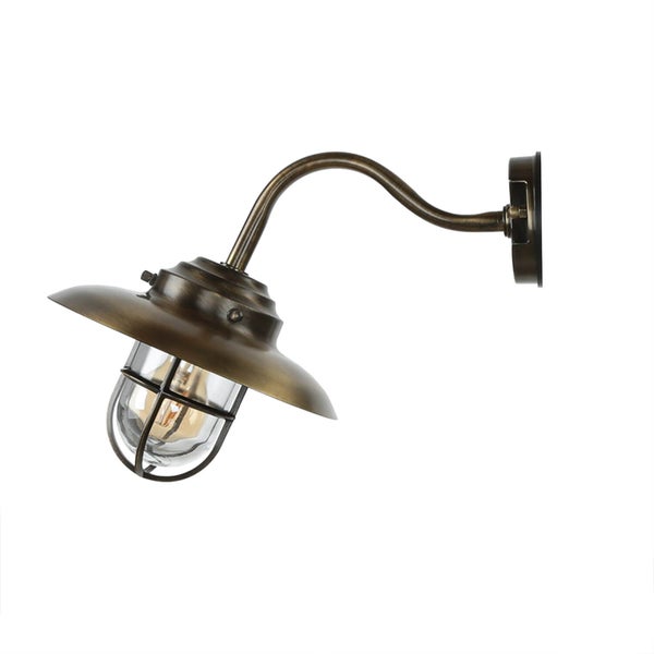 Wandleuchte im Industrie-Design mit Metallschirm und Lampengitter