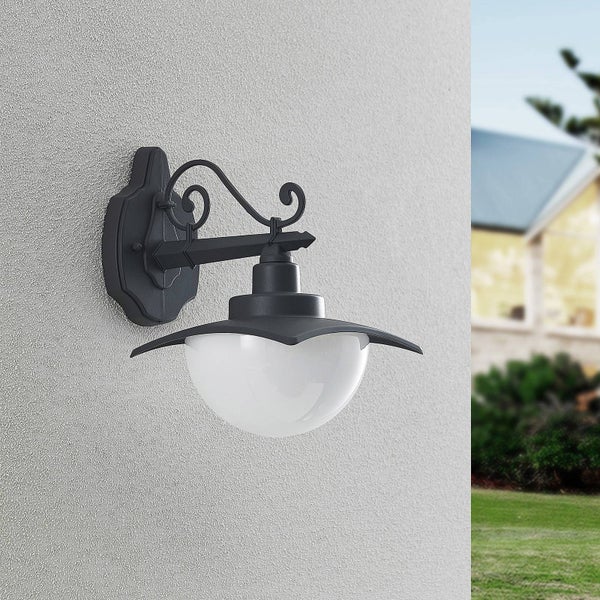 Lindby Wandleuchte außen Elinda (spritzwassergeschützt (Landhaus, Vintage Rustikal) in Schwarz aus Aluminium (1 flammig E27) - Außenwandleuchten Wandlampe Led Außenlampe Outdoor für