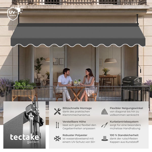 Dunkelgraue Klemmmarkise aus Polyester auf einem hellen Balkon mit zwei Personen an einem Tisch. Infografik zu Sonnenschutz und tectake garden Logo.