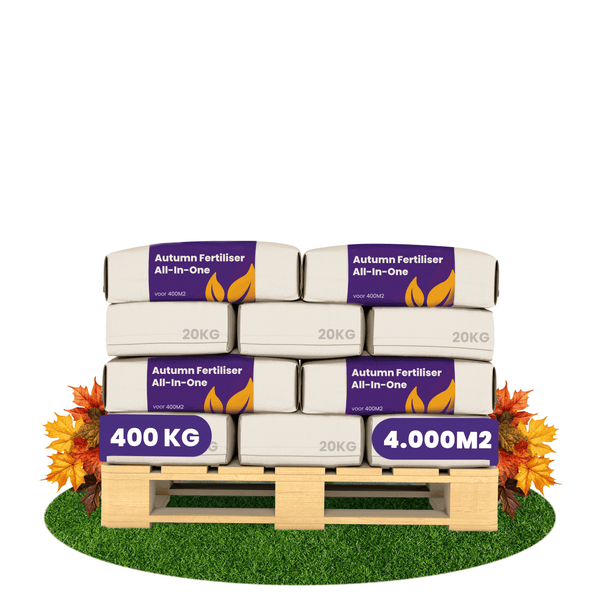Eine Palette mit 20 Kilogramm Säcken Herbstrasendünger All-in-One, insgesamt 400 Kilogramm für 4000 Quadratmeter.