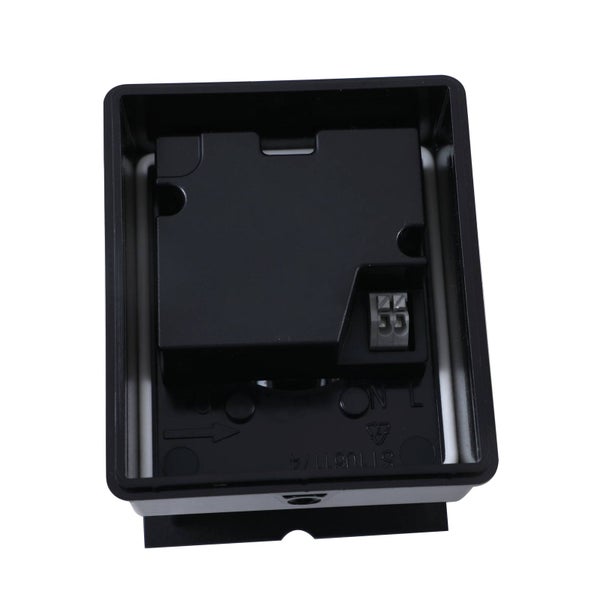 Rückansicht eines schwarzen Elektro-Moduls aus Kunststoff mit integrierten Anschlussklemmen und Gehäusemarkierungen.