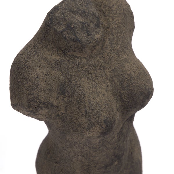 Skulptur  Femme 54cm, Beton auf Holzsockel grau