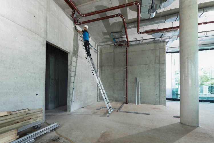 PROREGAL Stufen-Schiebeleiter 2-Teilig mit Traverse und Clip-Step R13 2 x 7 Stufen