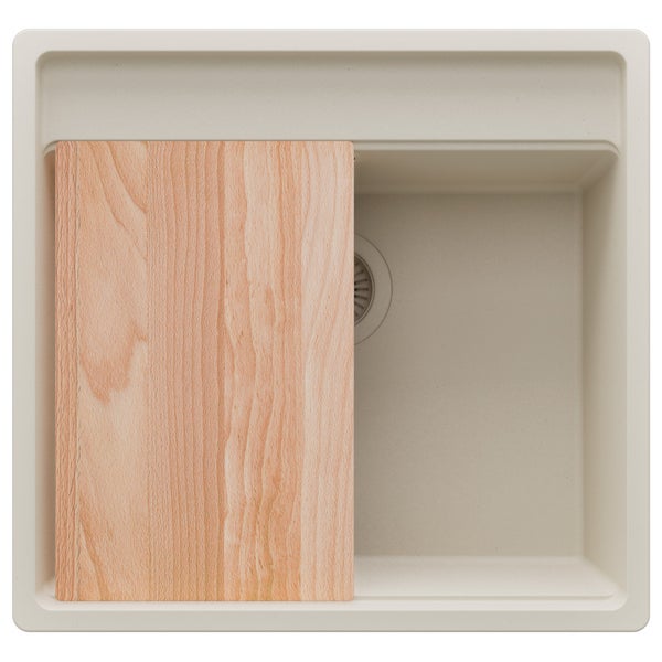 Spüle mit Schneidebrett