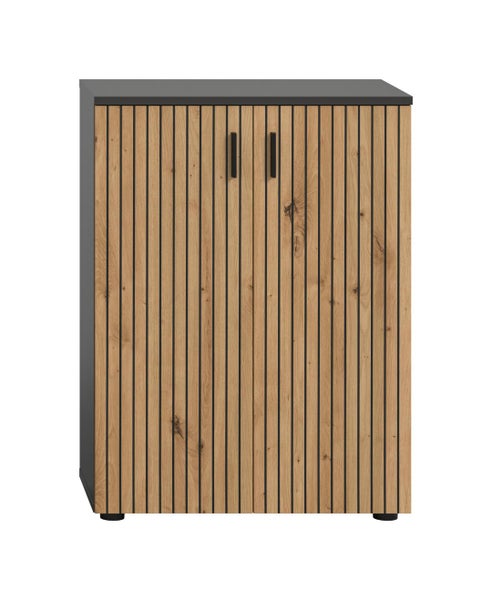 Moderner Schrank mit einer Front aus vertikalen Holzlamellen und einem anthrazitfarbenem Korpus.