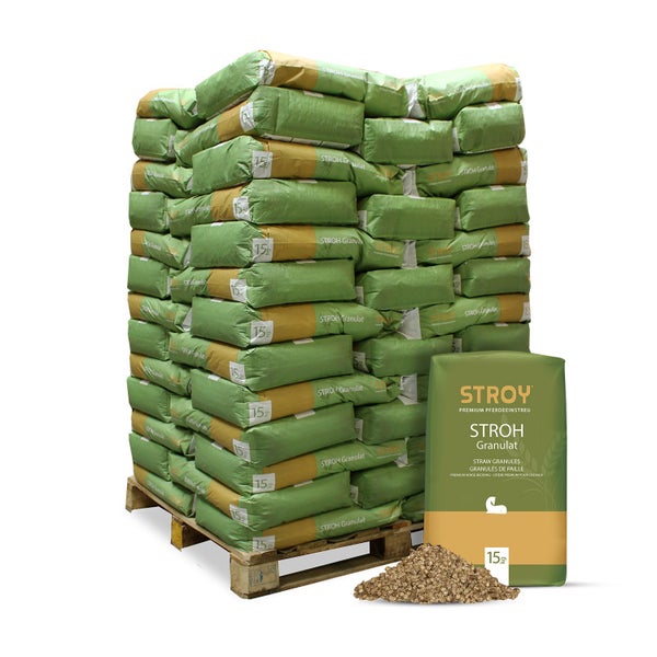 Eine Palette mit mehreren 15 Kilogramm Säcken Stroy Strohgranulat als Einstreu für Pferde, inklusive eines einzelnen Sacks und Produktprobe.