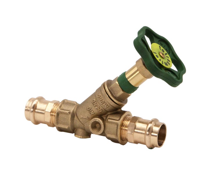 Schrägsitzventil aus Messing mit Pressanschlüssen, Nennweite 20, zertifiziert für Trinkwasser, mit grünem Handrad, Rotra Logo.