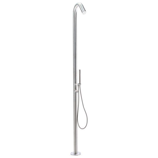 Freistehende Außendusche aus Edelstahl mit Handbrause und gebogenem Duschkopf.