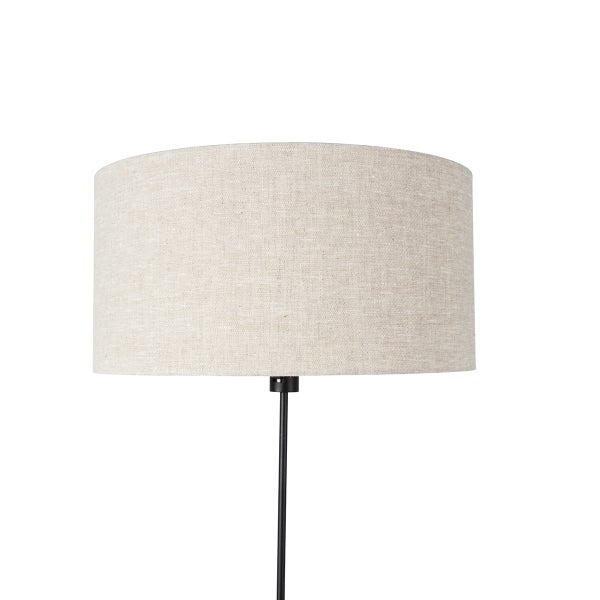 Stehlampe mit Stoffschirm