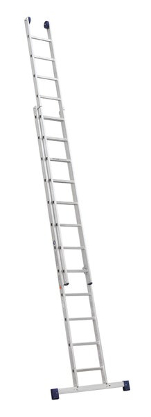 Mehrzweckleiter aus Aluminium mit ausfahrbarem Element und Rollen am oberen Ende sowie einer breiten Quertraverse am Fuß für sicheren Stand.