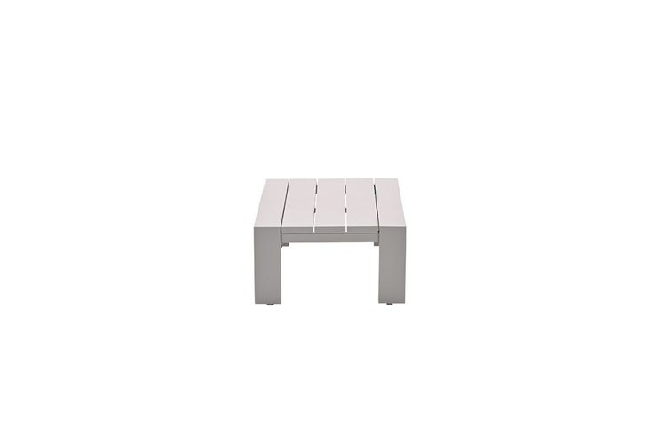 Quadratischer Garten-Beistelltisch aus Aluminium mit Latten-Design.