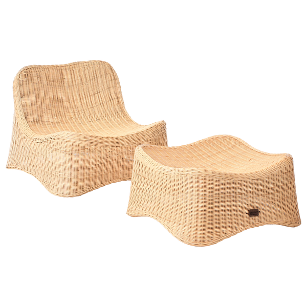 Sessel und Hocker aus Rattan