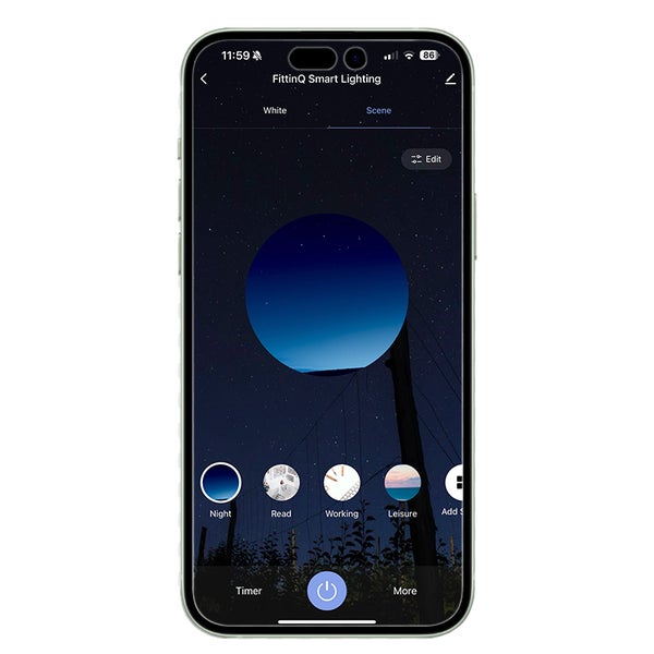 Smartphone mit FittinQ Smart Lighting App zur Steuerung von Beleuchtung