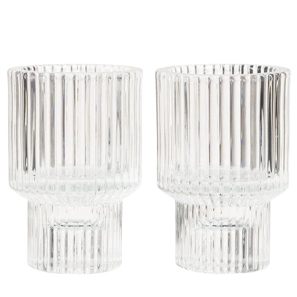 Zwei gerippte Trinkgläser aus Glas