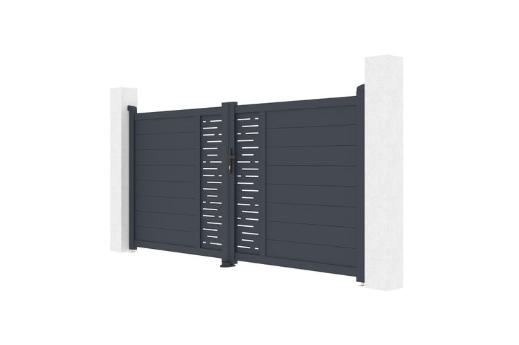 Zweiflügeliges Einfahrtstor aus Aluminium in Anthrazit mit horizontalen Lamellen und dekorativem Lochmuster-Einsatz zwischen zwei Pfosten.