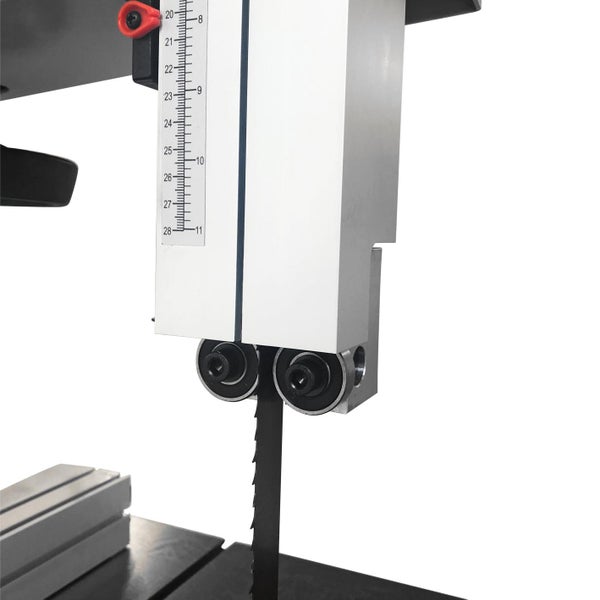 Detail einer Bandsäge mit Skala