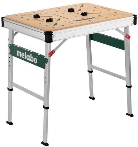 Metabo Logo auf einer Werkbank mit Lochplatte und verstellbaren Füßen