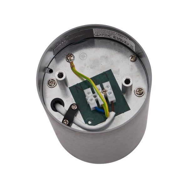 Innenansicht einer Deckenleuchte mit Verkabelung und Anschlussklemmen.