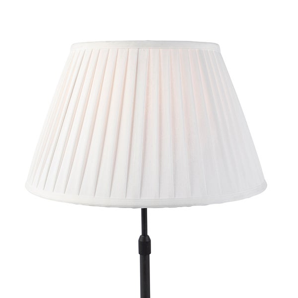 Weißer, plissierter Lampenschirm aus Stoff in konischer Form.