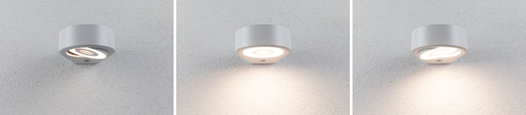 LED-Außenwandleuchte mit Bewegungsmelder und schwenkbarem Lichtkopf, dargestellt in drei verschiedenen Positionen an einer Wand.