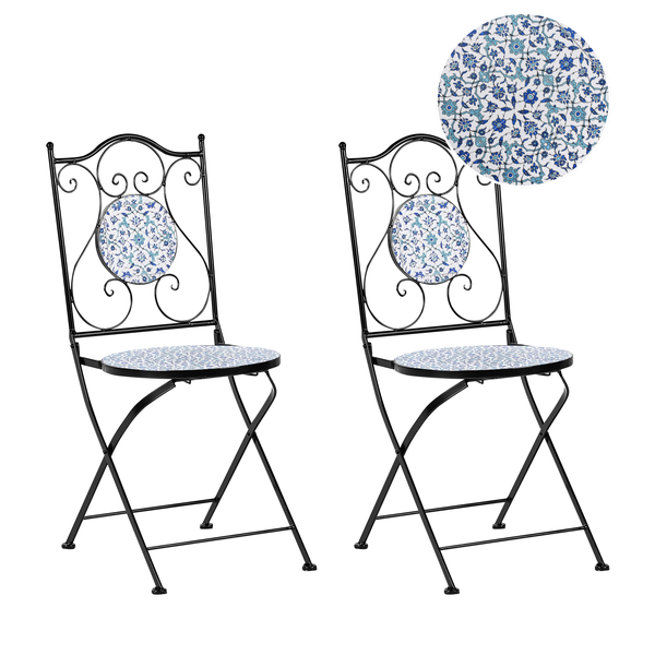 Zwei Gartenstühle mit floralem Muster