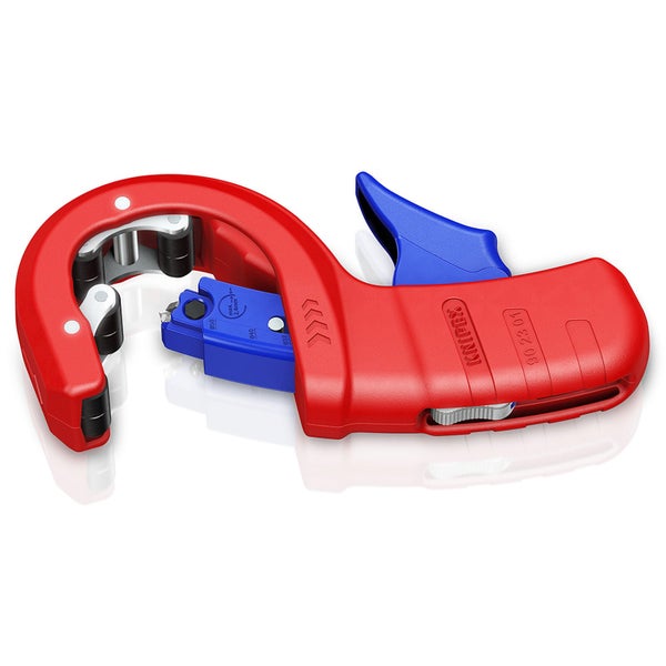 Knipex Rohrabschneider 90 23 01 in Rot und Blau für Kunststoffrohre mit Metallrollen.