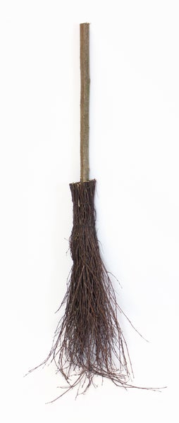 Reisigbesen mit Holzstiel