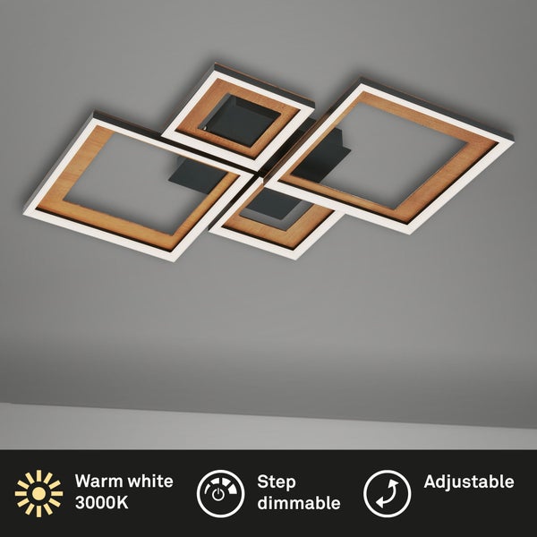 LED-Deckenleuchte mit vier quadratischen Elementen in Holzoptik, warmweiß 3000 Kelvin, stufenweise dimmbar und verstellbar.