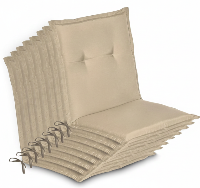 Stapel beige Auflagen für Hochlehner-Gartenstühle mit Bindebändern zur Befestigung.