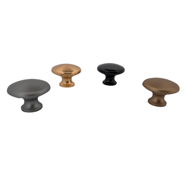 Verschiedene Möbelknöpfe aus Metall