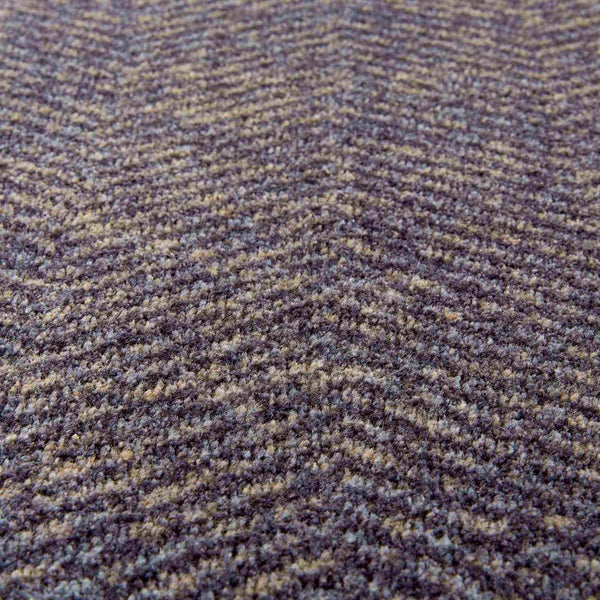 Nahaufnahme eines Teppichs mit Melange-Muster