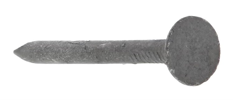 Breitkopfnagel aus Metall mit flachem Kopf und spitzem Schaft.