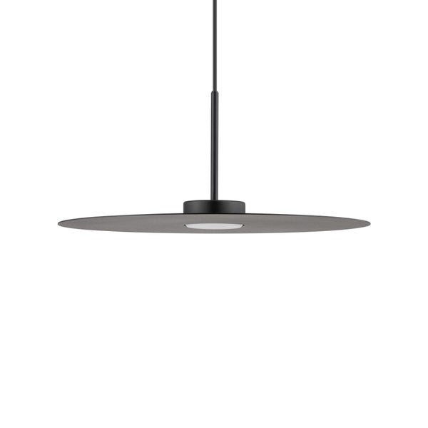 Moderne flache Pendelleuchte in Schwarz mit kreisförmigem Schirm und integriertem Leuchtmittel.