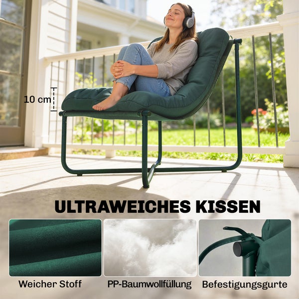 Frau im Lounge-Sessel mit 10 Zentimeter grünem Kissen. Details zu weichem Stoff, Polypropylen-Baumwollfüllung und Befestigungsgurten.