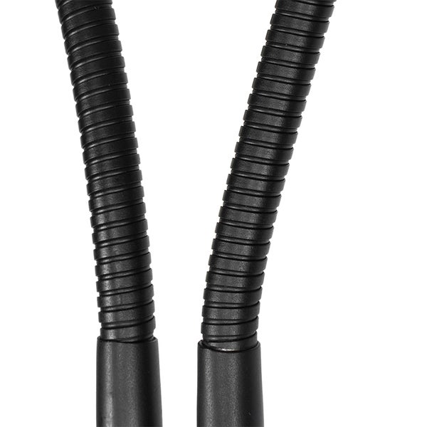 Zwei flexible, gerippte Rohre