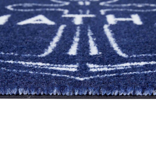 Detailaufnahme einer Fußmatte mit Muster