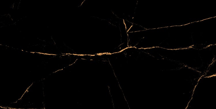 Fliese mit Marmoroptik und feinen Adern