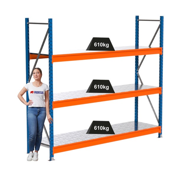 Lagerregal mit drei Ebenen und einer Traglast von 610 Kilogramm pro Ebene