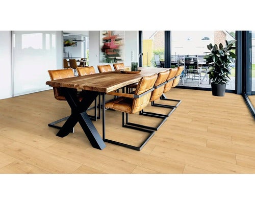 Verlegter Vinylboden in Holzoptik