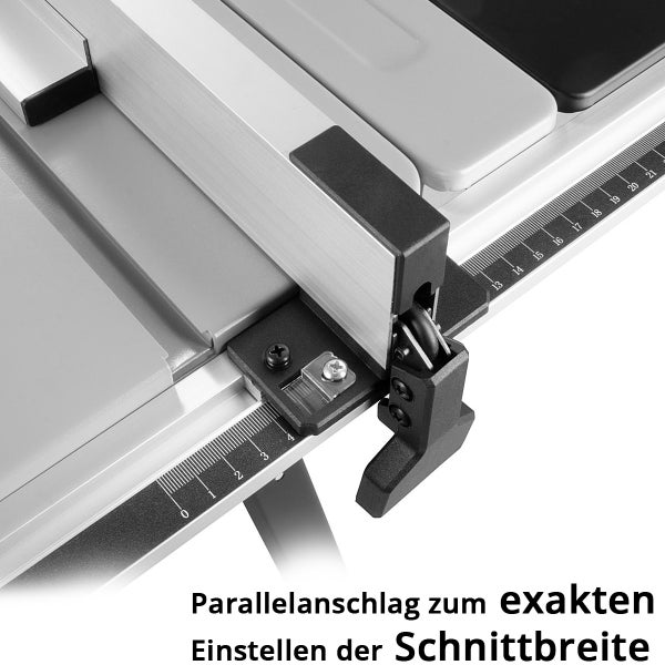 Parallelanschlag einer Tischkreissäge mit Millimeterskala und Klemmhebel zum Einstellen der Schnittbreite.