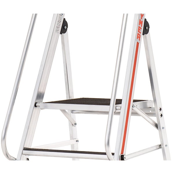 Detailansicht einer Aluminium-Stufenleiter