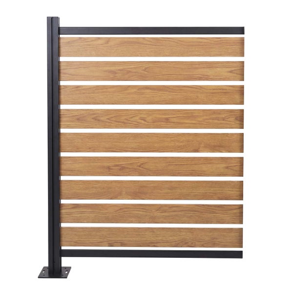 Mülltonnenbox aus Holzlamellen und Metallrahmen mit vier grauen Mülltonnen unterschiedlicher Größe.