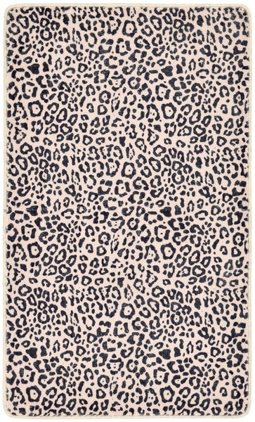Rechteckiger Teppich mit Leopardenmuster und Tierprint.