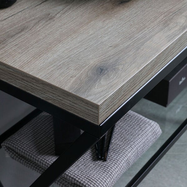 Detailansicht eines Waschtischunterschranks mit Holzoberfläche und schwarzem Metallgestell