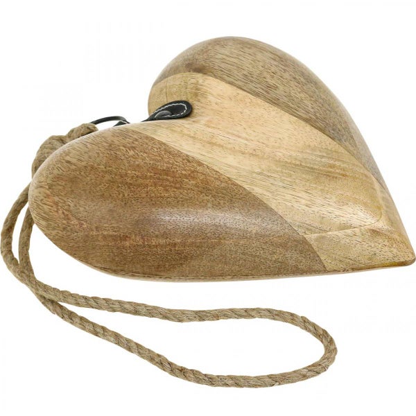 Herzförmige Dekoration aus Holz mit Kordel zum Aufhängen