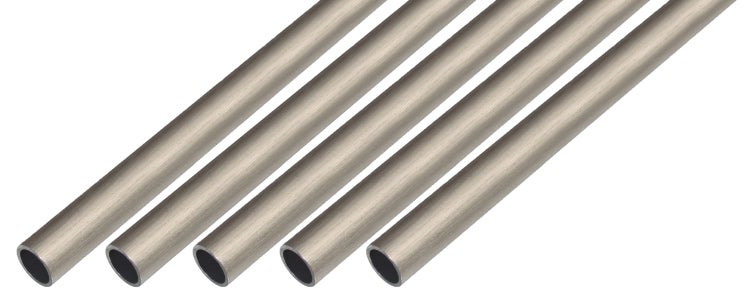 Fünf Metall Rundrohre aus Aluminium