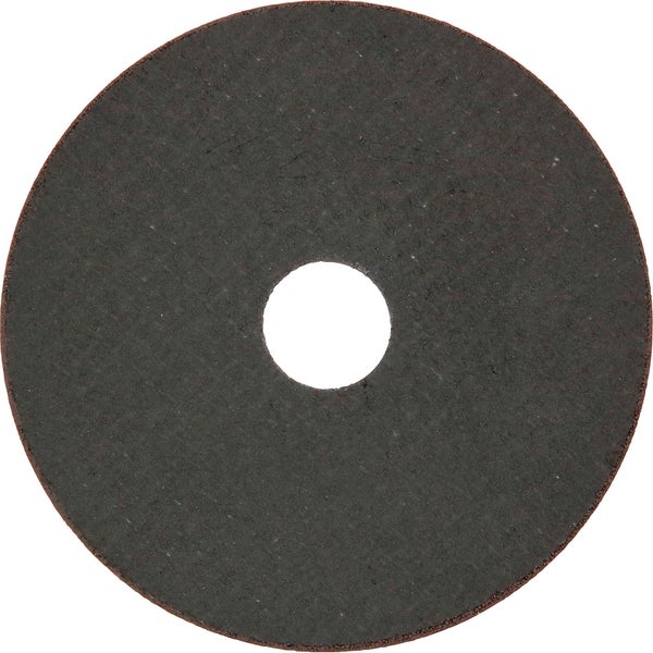 Detailaufnahme eines Schleifgeräts beim Bearbeiten eines Werkstücks.