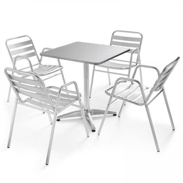 Bistro-Set aus Aluminium bestehend aus einem quadratischen Tisch und vier Stühlen mit Armlehnen.